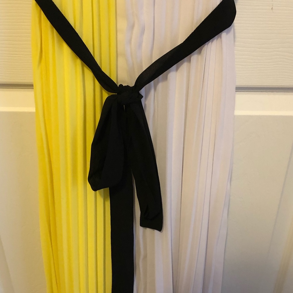 Long Lane Bryant Dress - Picture 3 of 5